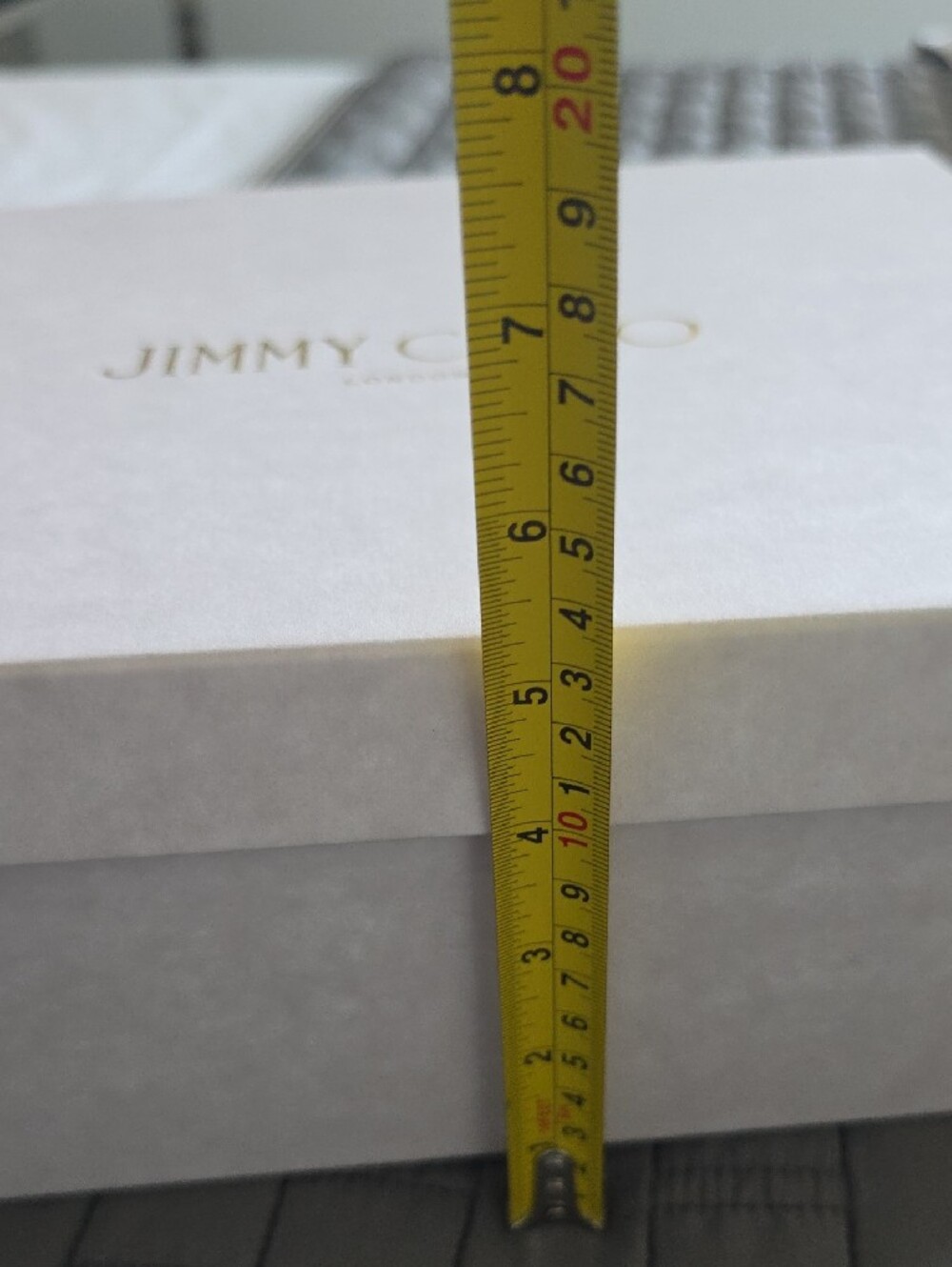 Jimmy Choo White Box with Gold Logo - Picture 7 of 7